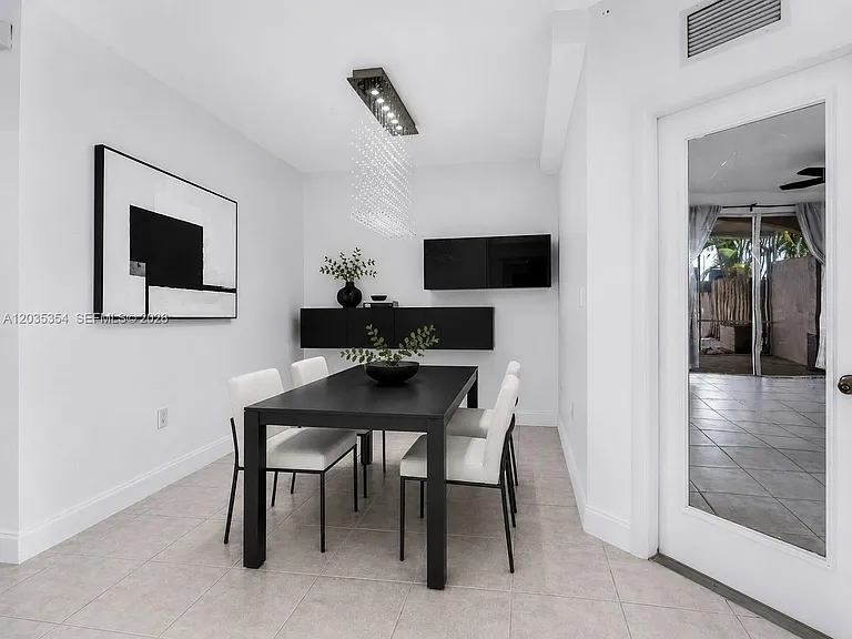 102 Riverwalk Cir #102 — Photo 6