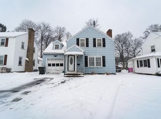 489 Oakwood Rd, Rochester, NY 14616