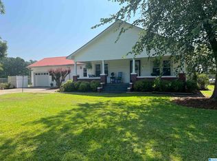 737 Armstrong Loop, Hayden, AL 35079