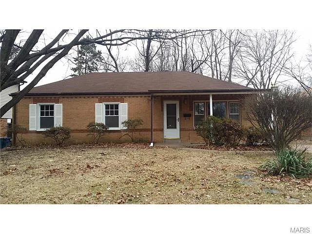 10214 Thorpe Ave photo 1