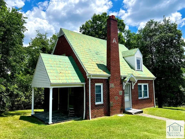 180 Old Bassett Heights Rd, Bassett, VA 24055