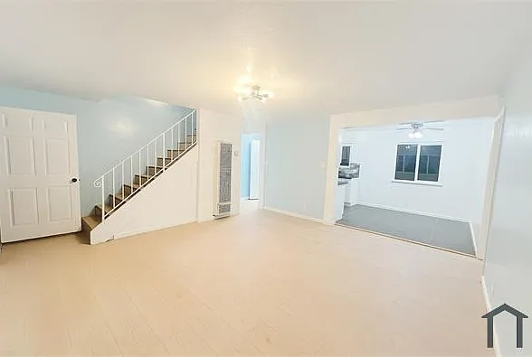 22689 7th St — Photo 1
