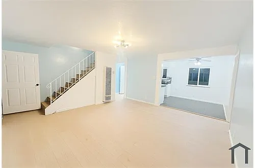 22689 7th St Photo 1