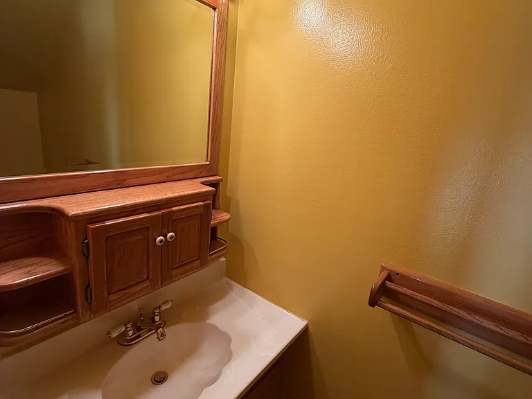1619 Beechwood Dr — Photo 6