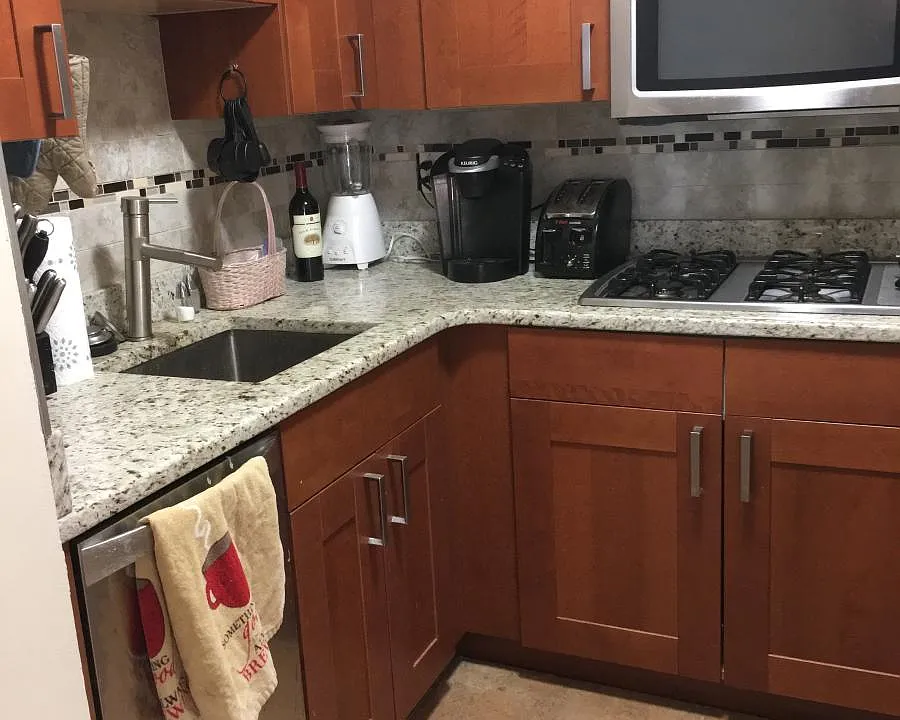 Kitchen - Granite countertops, stainless steel appliances: Fridge, Wall Oven, Micro, Dishwasher