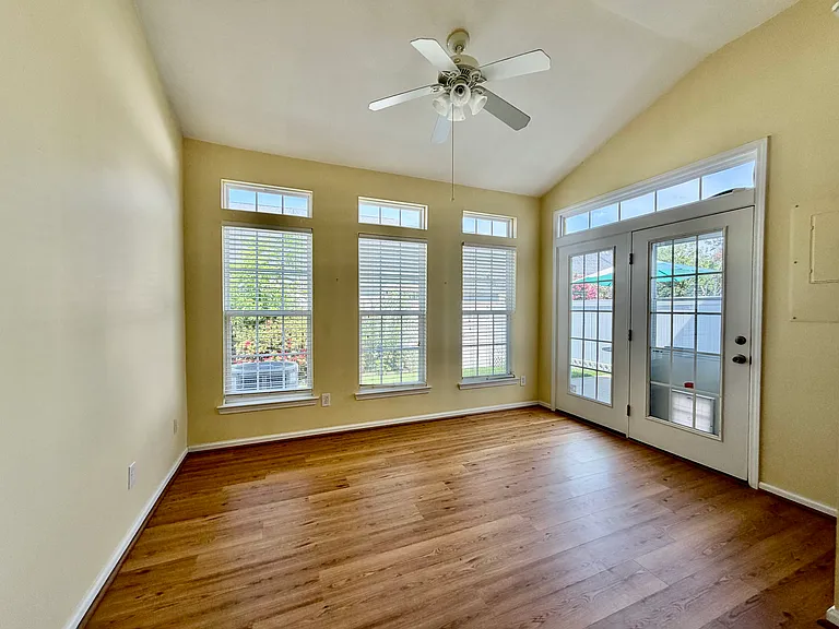 255 Horizon Cir — Photo 11