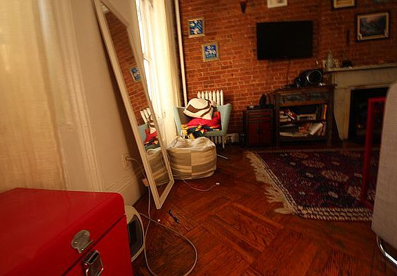 5th image of 447 W 22nd St #4A