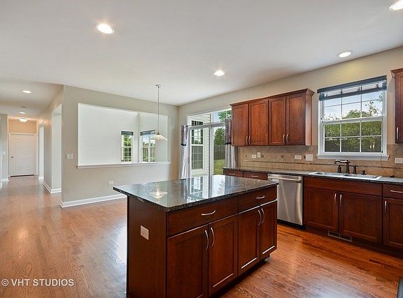5th image of 2959 Forest Creek Ln