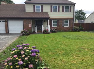 1044 Chatmoss Dr, Virginia Beach, VA 23464