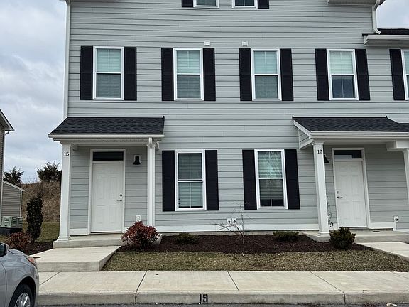 2nd image of 4-29 Bristol Ln #17