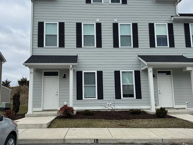 4-29 Bristol Ln — Photo 16
