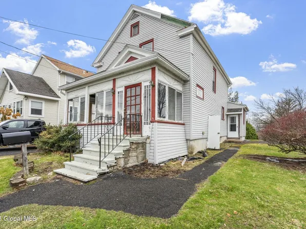 31 Taft Avenue, Latham, NY 12110