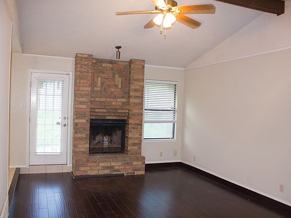 2nd image of 6331 N Park Dr