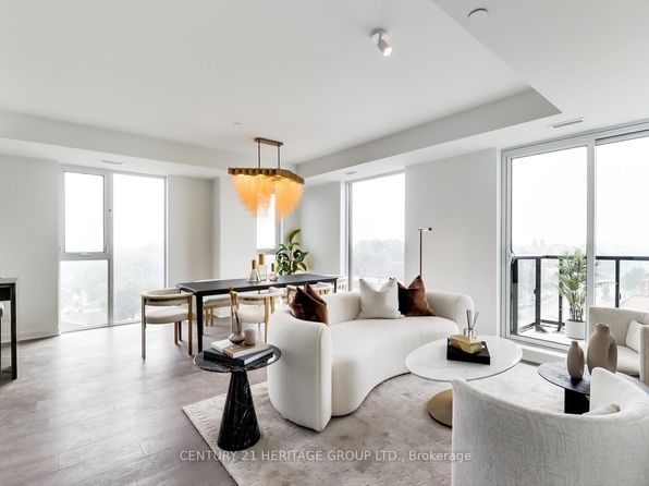 185 Alberta Ave #907, Toronto, ON M6C 0A5