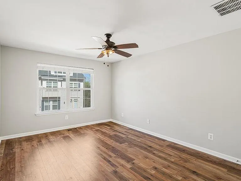 4888 Dane Ridge Cir — Photo 12