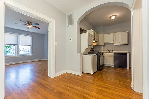 State Street Apartments Photo 1