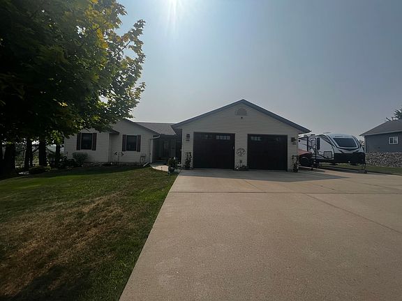 2nd image of 101 Whitespire Dr