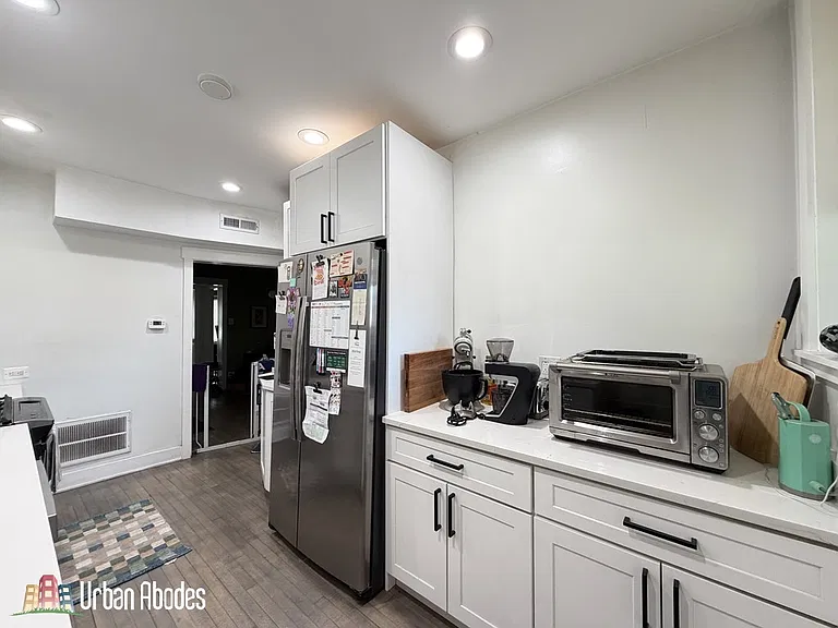 3247 N Damen Ave #1AC — Photo 8