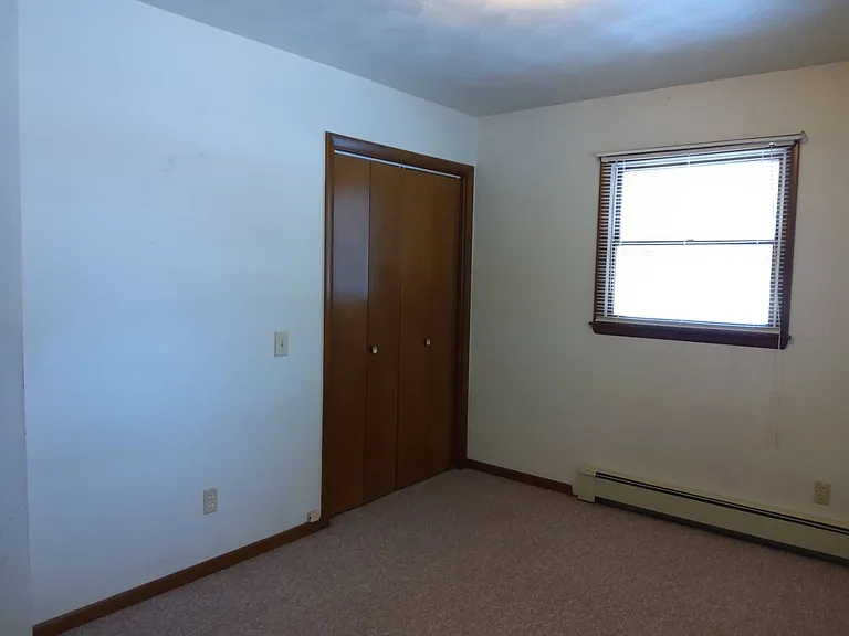 213 Crystal Valley Dr — Photo 9
