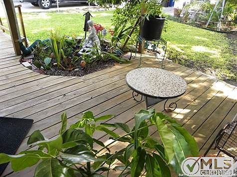 3rd image of 3018 W Poplar St
