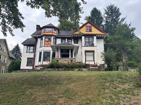 205 W 3rd St, Oil City, PA 16301