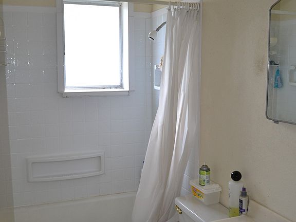 5th image of 5701 E McKinley Ave