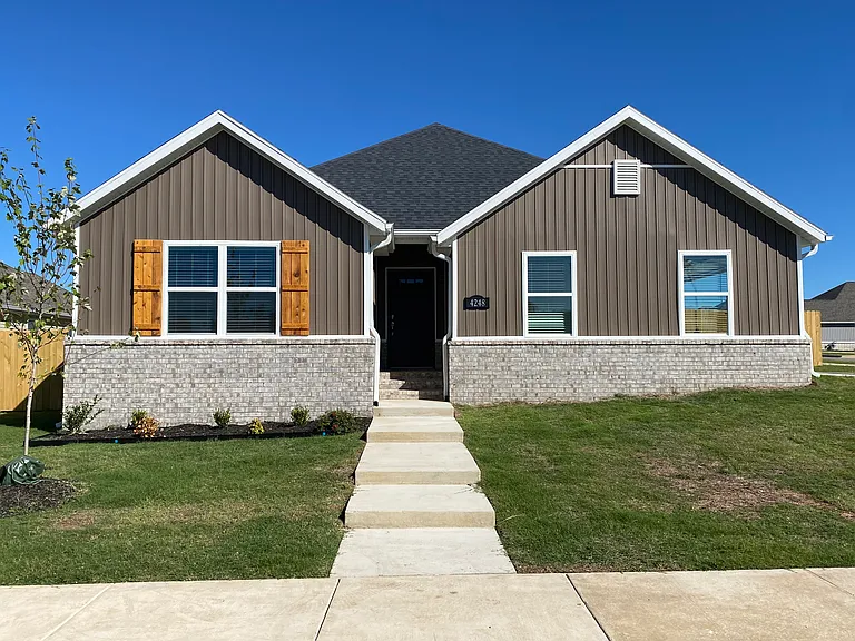 4248 W Cactus Pl — Photo 1