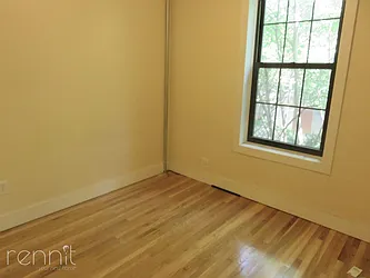 Rented by Rennit Inc.