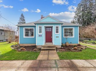 7904 SE Morrison St, Portland, OR 97215