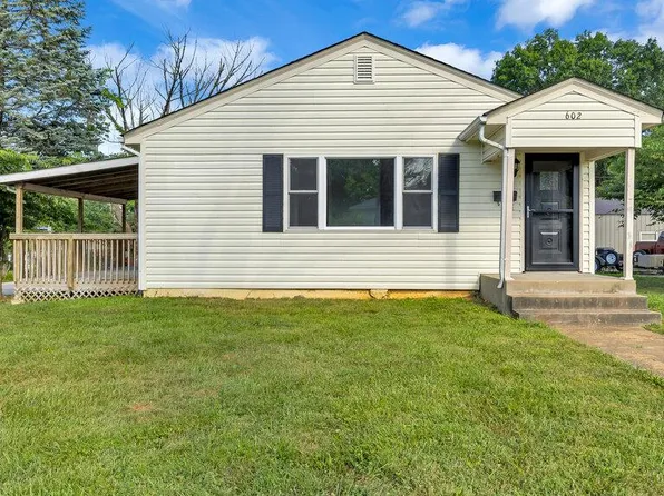 602 3rd St, Warrenton, MO 63383