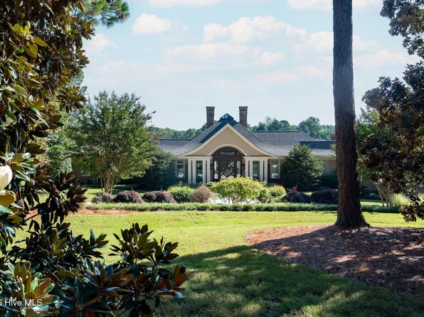 475 Lake Dornoch Drive, Pinehurst, NC 28374