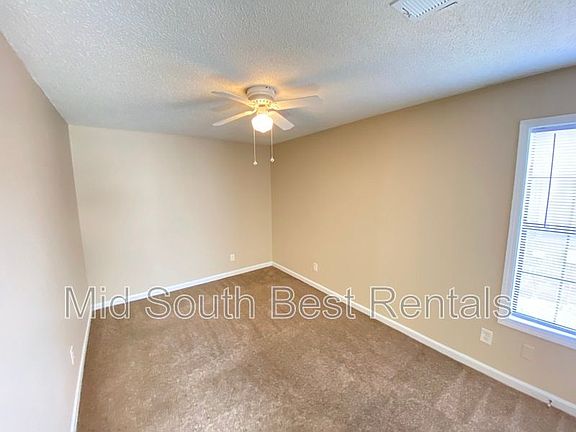 3rd image of 3322 Burgess Dr