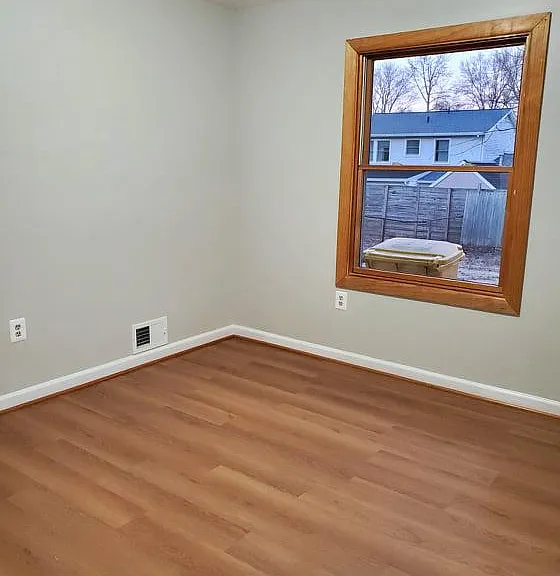 1321 Greyswood Rd — Photo 13