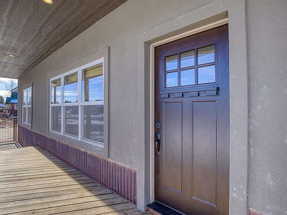3rd image of 46 Laguna Place