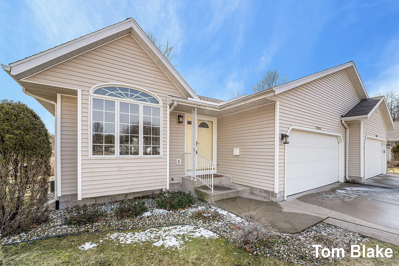 17111 Grandview Dr #12 photo 1