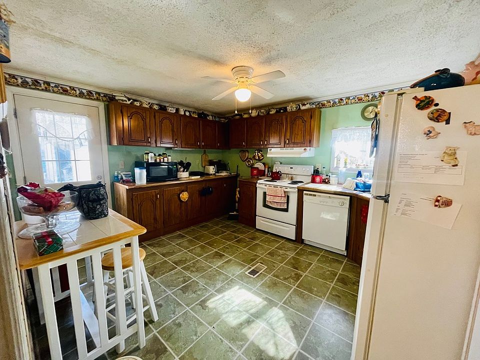 1943 Ridge Rd, Dalton, GA 30721 Zillow