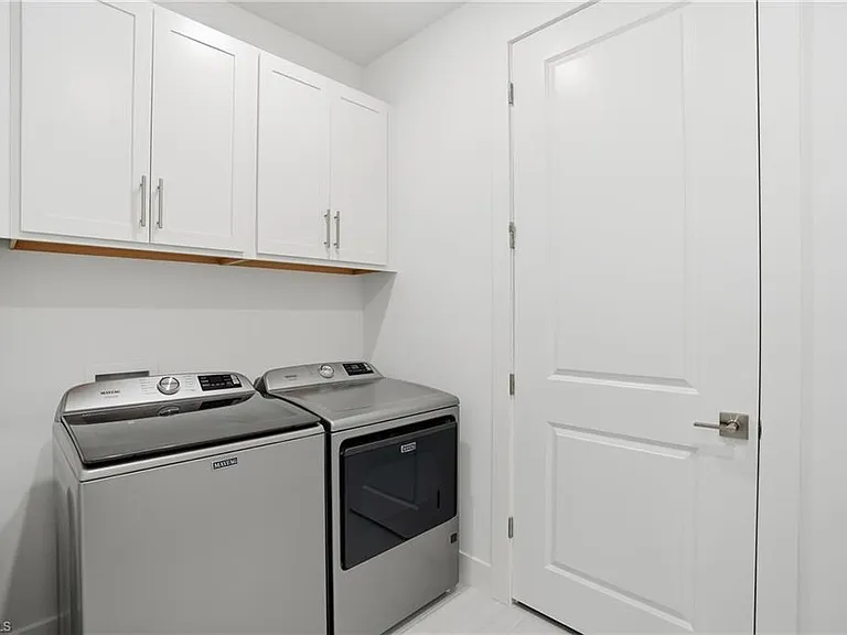 2148 Sequoia Ct — Photo 26