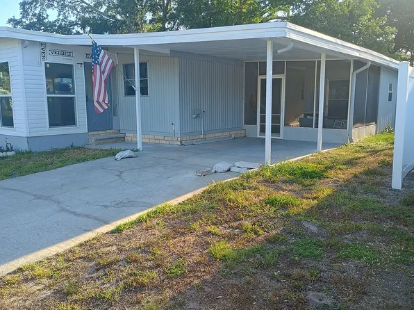 21 Hawaiian Way, Leesburg, FL 34788