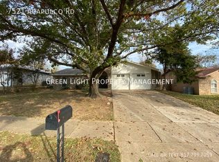 7521 Acapulco Rd, Fort Worth, TX 76112