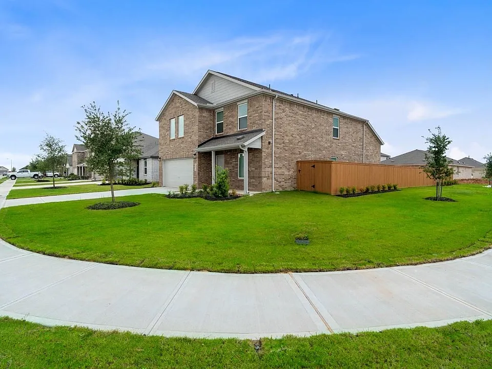 2074 Solstice Landing Dr