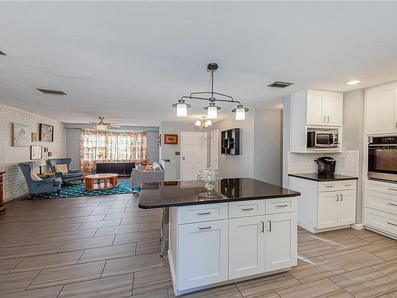 4th image of 4628 Sherwood Ln