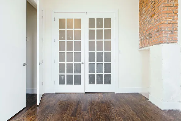 Rented by Nooklyn NYC LLC | media 24