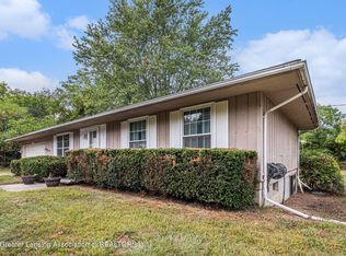 13360 N Territorial Rd, Gregory, MI 48137