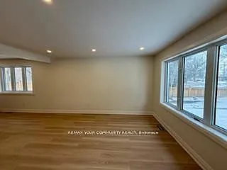 130 Simcoe Rd #MAIN — Photo 6