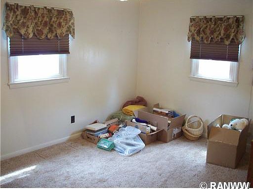 5th image of 510 W Elm St