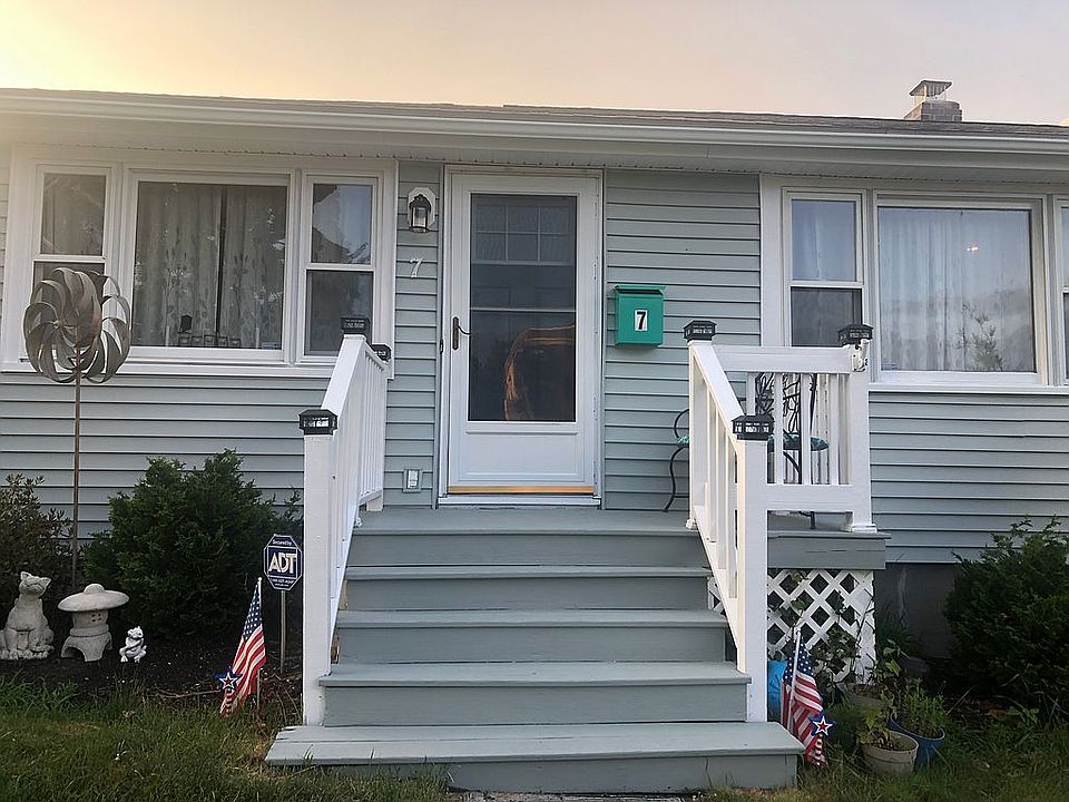2nd image of 7 Crawford St