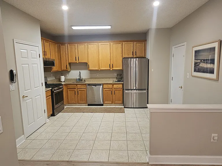 88 Riva Blvd — Photo 7