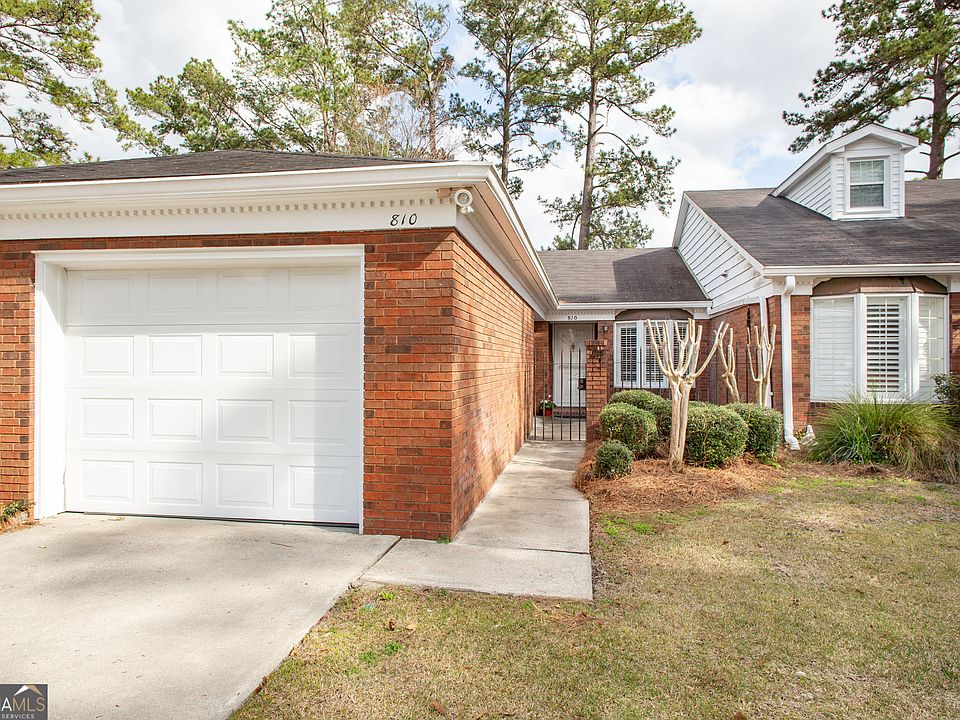 1st image of 810 Saint Marys Dr