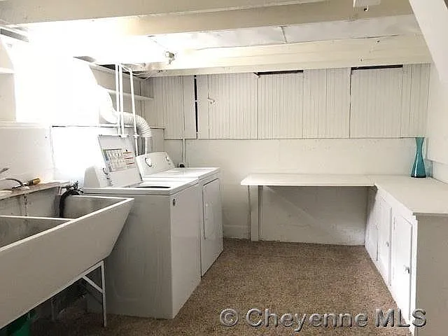 2813 Bent Ave — Photo 4