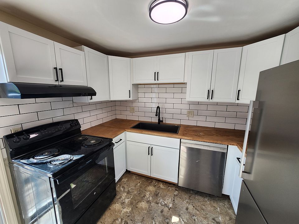 1st image of 56 Frances St #4